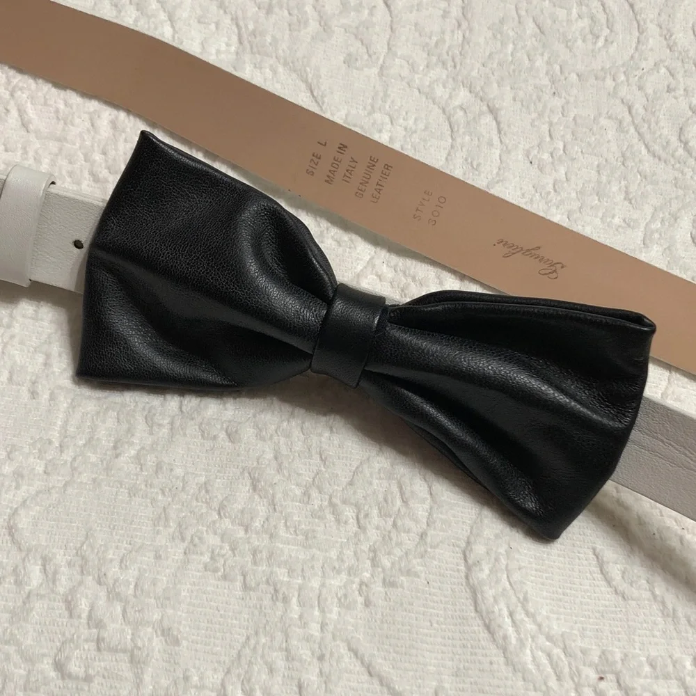 Garuglieri Elegant Black and White Leather Bow Tie, Leather Belt, Size Large